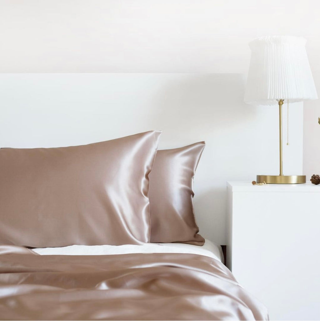 Silk Pillowcase in Smoked Topaz