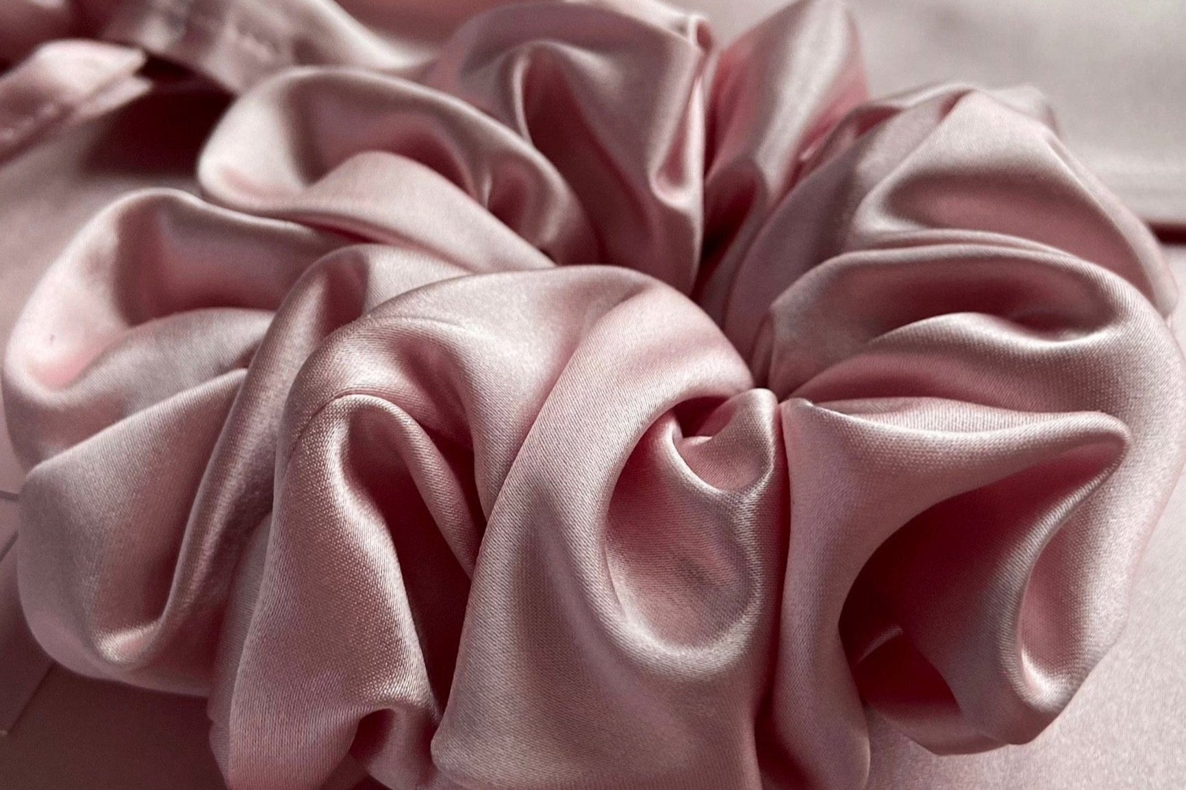 Silk Scrunchie in Rose Quartz